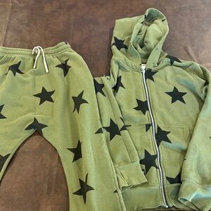 Nununu classic star sweat set. Boys size 12-14